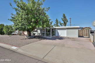 11815 N 112th Dr, Youngtown, AZ 85363