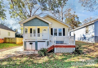 105 Oak St, Belmont, NC 28012