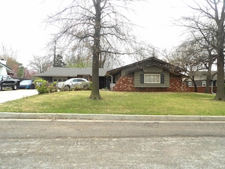 1126 N Farmstead St, Wichita, KS 67208