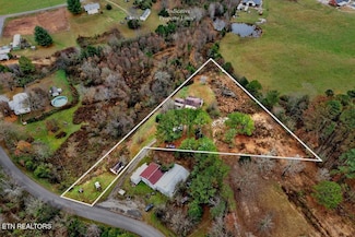 265 N Center Point Acres, Walling, TN 38587