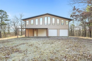 955 Hidden Oaks Trail, Broken Bow, OK 74728
