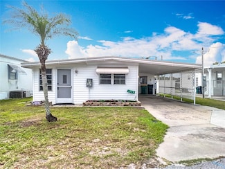 1309 Westland Dr, Tavares, FL 32778