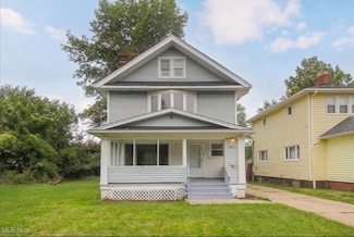 3821 Delmore Rd, Cleveland, OH 44121