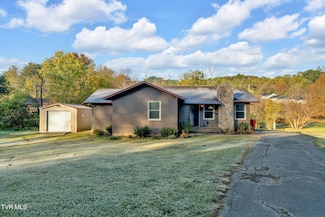 2 Broadwood Cir, Johnson City, TN 37604