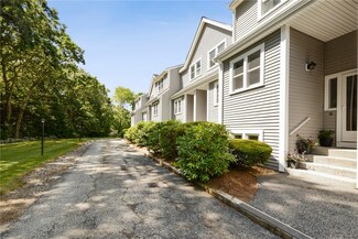 18 Summerville Rd, Foxboro, MA 02035