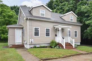 25 Bates Ave, Coventry, RI 02816