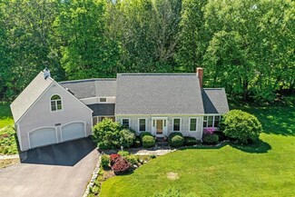 5 Random Rd, Rye, NH 03870