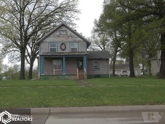 904 Mills St, Brooklyn, IA 52211