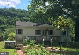 105 Byram Ln, Stockton, NJ 08559