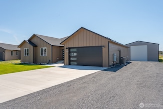 6425 NE, Moses Lake, WA 98837