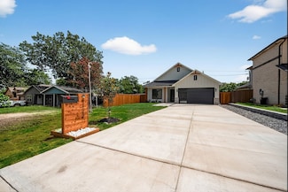 1117 Fort Worth St, Grand Prairie, TX 75050