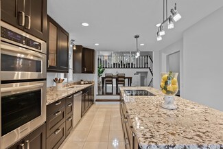 1805 Prior Ave N, Saint Paul, MN 55113