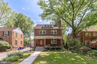 4405 Van Buren St, University Park, MD 20782