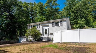 140 Turtle Pond Pkwy, Hyde Park, MA 02136