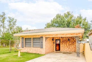 1008 & 1008-A Caroline St, Thibodaux, LA 70301