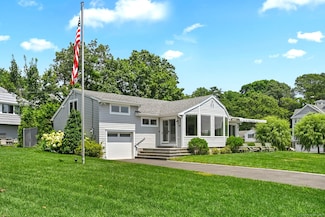 50 Beach View Dr, Stamford, CT 06902