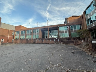1329 Freeport Rd, Natrona Heights, PA 15065