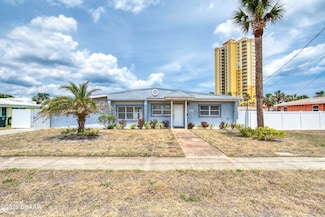 377 Woodland Ave, Daytona Beach, FL 32118