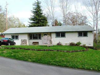 427 Gustaf St, Gold Hill, OR 97525