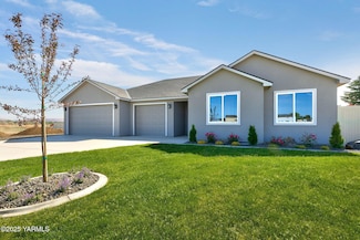 4602 W Oak Ave, Yakima, WA 98903