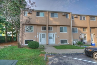 528 Shennecossett Rd Unit 14, Groton, CT 06340