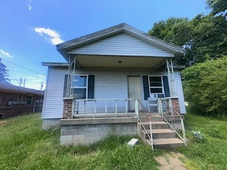 96 Cedarcrest Dr, Clarksville, TN 37042
