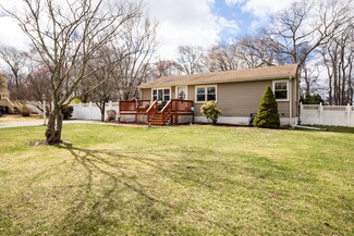 491 Lepes Rd, Somerset, MA 02726