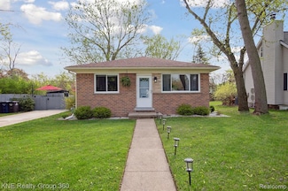 3241 Nordman Rd, Ann Arbor, MI 48108