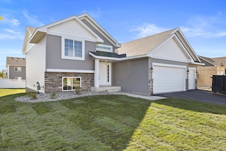 17691 Empire Trail, Lakeville, MN 55044