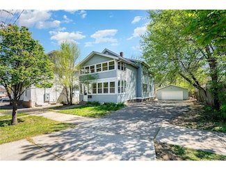 560 Stryker Ave, Saint Paul, MN 55107