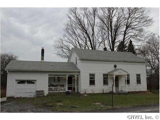 1651 Whiting Rd, Memphis, NY 13112