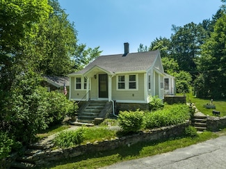 12 Manor Rd, Millbury, MA 01527