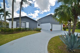 9428 NW 46th Ct, Sunrise, FL 33351