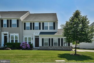 34 Hawkswell Cir, Oreland, PA 19075