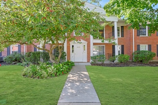 520 Shorely Dr Unit 203, Barrington, IL 60010