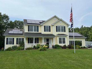 84 Pasture Dr, Goffstown, NH 03045