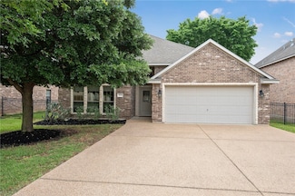 1736 Creekside Cir, College Station, TX 77845