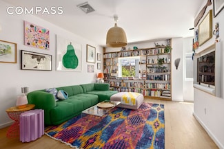 113 A Columbia St, New York City, NY 11201