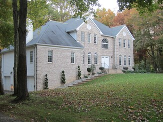 9 Fern Dr, Millstone Township, NJ 08510