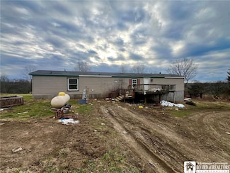 7176 N Hill Rd, Sinclairville, NY 14782