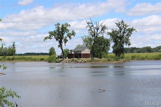4 Falstaff Rd, Foley, MO 63347