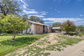 4983 Ranch Road 1051, Uvalde, TX 78801