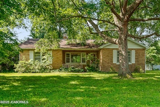 2122 Saint Louis Rd, Jefferson City, MO 65101