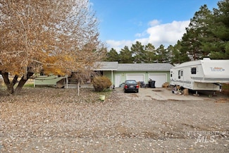 518 S Edith St, Shoshone, ID 83352