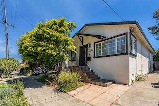 2825 Wallace St, Berkeley, CA 94702