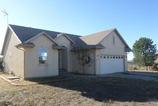 476 S Avenida Del Oro E, Pueblo, CO 81007