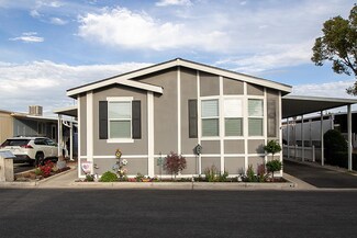 221 W Herndon Ave Unit 165, Fresno, CA 93650