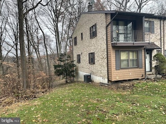 183 Bishop Dr, Aston, PA 19014