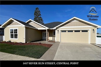 1417 River Run St, Central Point, OR 97502