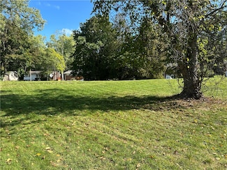 3767 Evergreen Dr, Monroeville, PA 15146